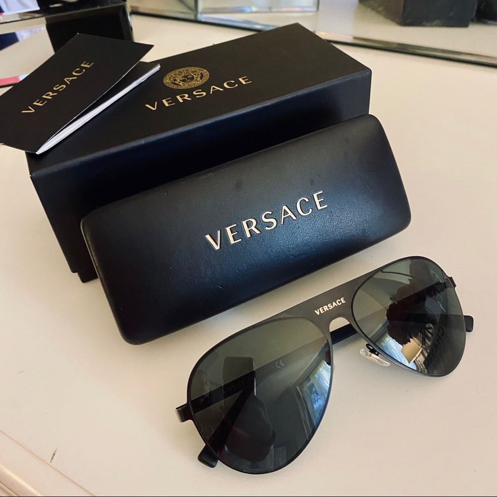 Very Cool Authentic Versace Sunglasses